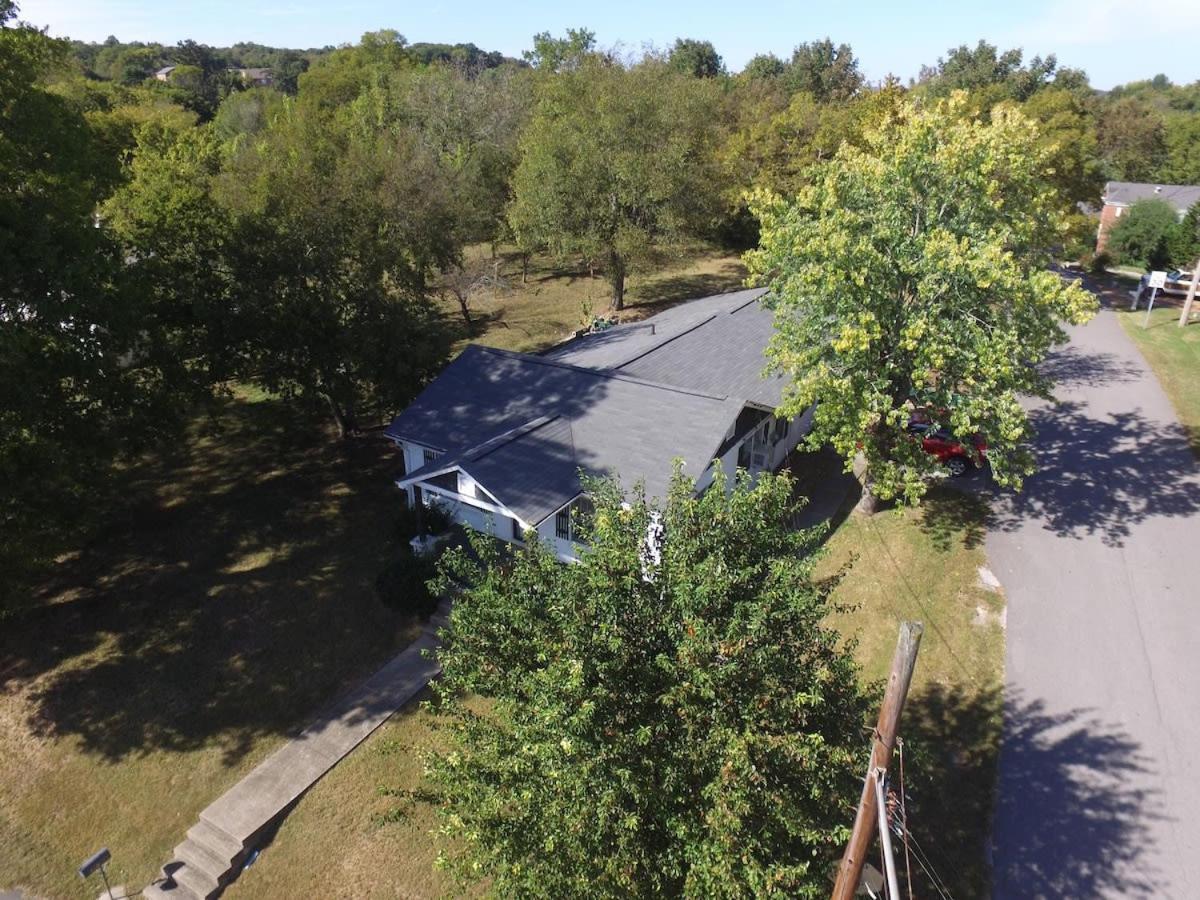Charming 3-Bed, 1,5 Bath Home - Entire Space Just For You! Goodlettsville Exterior foto